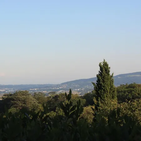 Domaine De Montclair