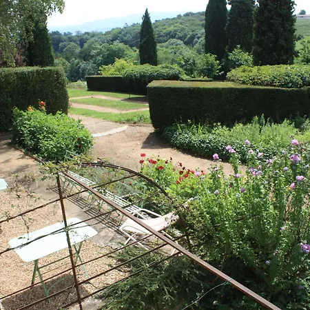 Domaine De Montclair Bed & Breakfast *